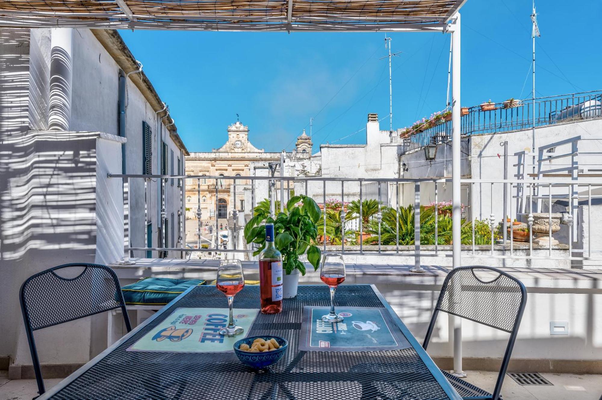 Апартаменты Ostuni Style - 2 Terraces With Sea Views Экстерьер фото